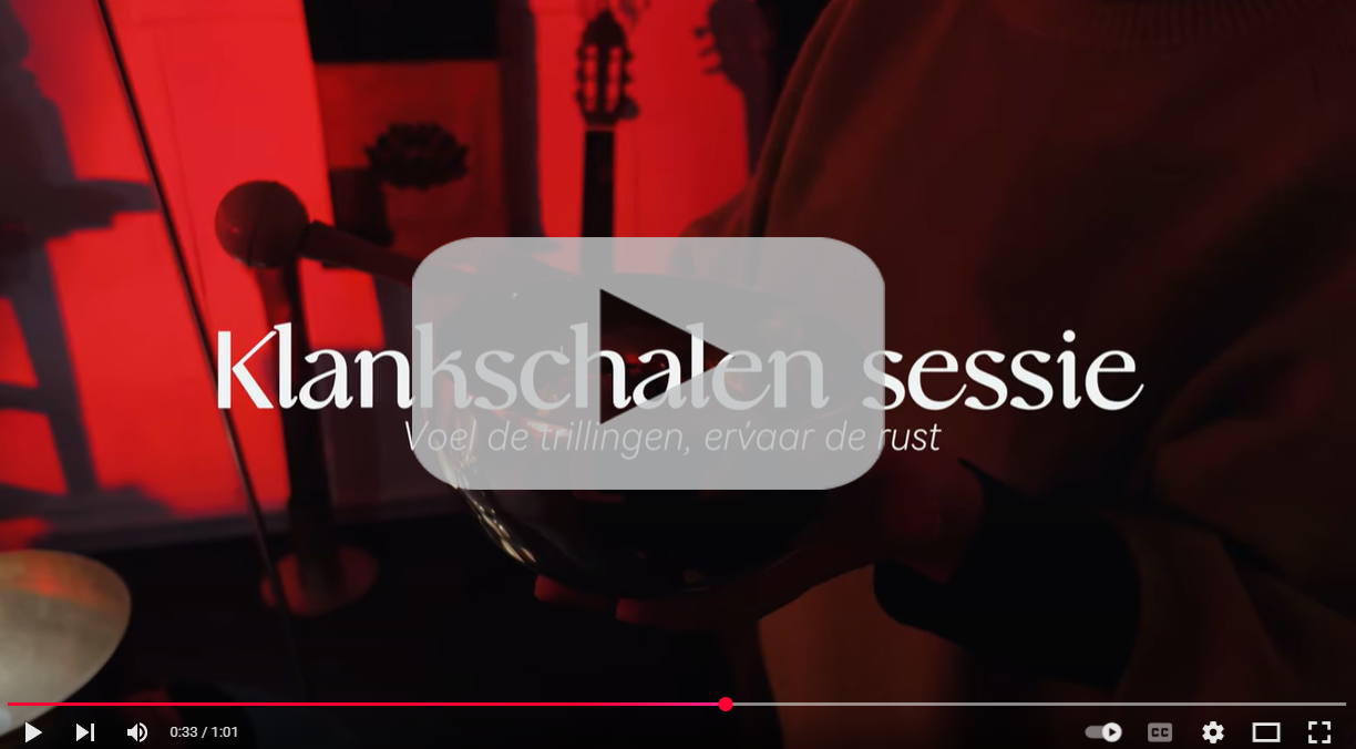 Bekijk de video van een klankschaal sessie